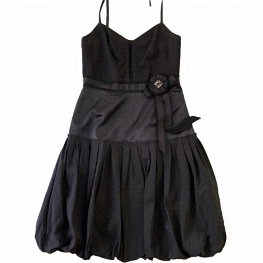 Stunning Kay Unger 100% silk dress black dress jewels crustal Bubble hem size 10
